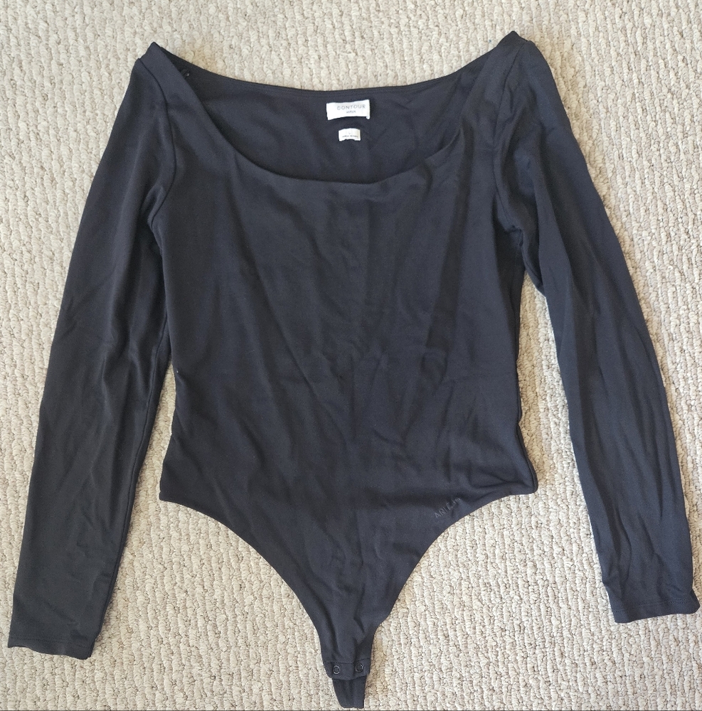 Aritzia Contour Scoopneck Bodysuit